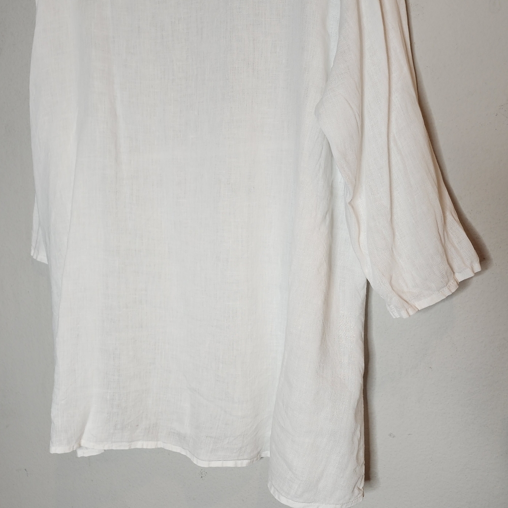 Flax White Linen tunic long sleeve top. Pocket. Button side. Size large. - Picture 12 of 16